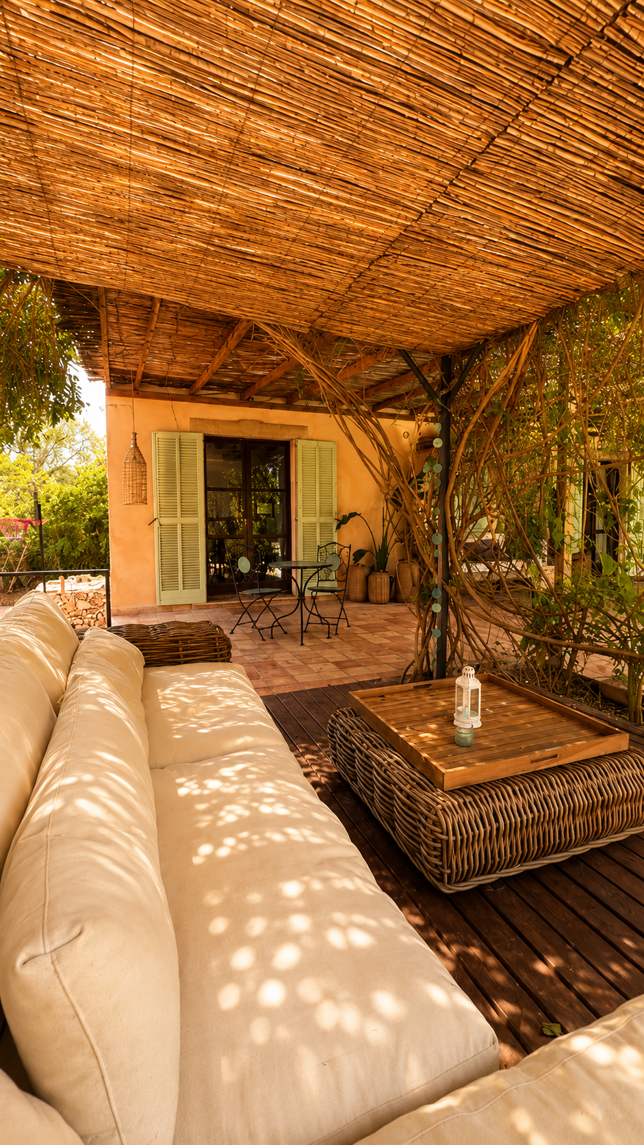 Outdoor lounge at Casa Magnet
